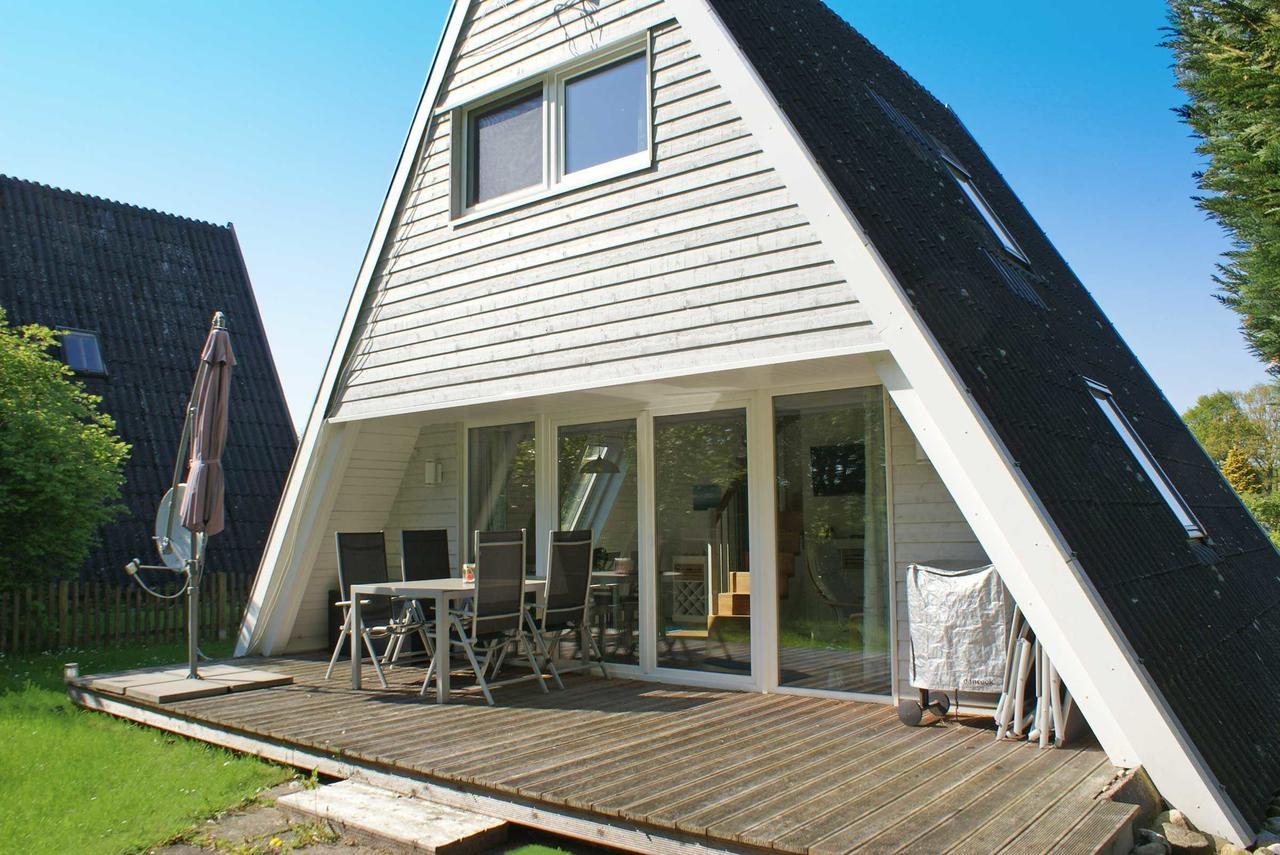 Villa Zeltdachhaus mit moderner Ausstattung Damp Exterior foto